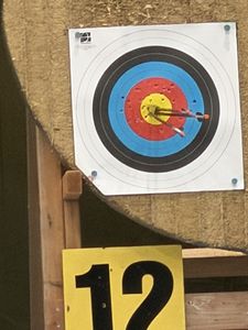 Schussbild von Dean Raetze – Blankbogen Herren, 18 m Halle